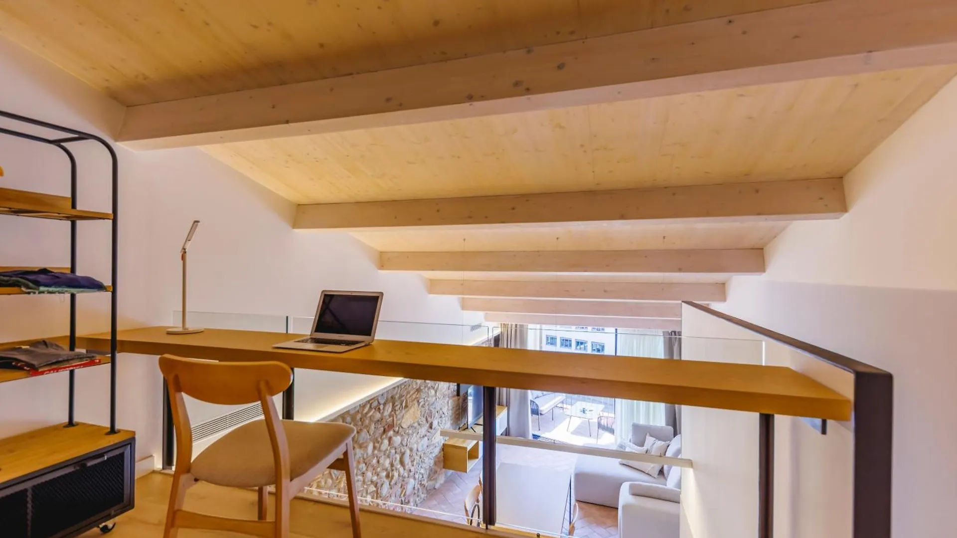 Bravissimo Ballesteries Penthouse, Monthly Apartment Жирона
