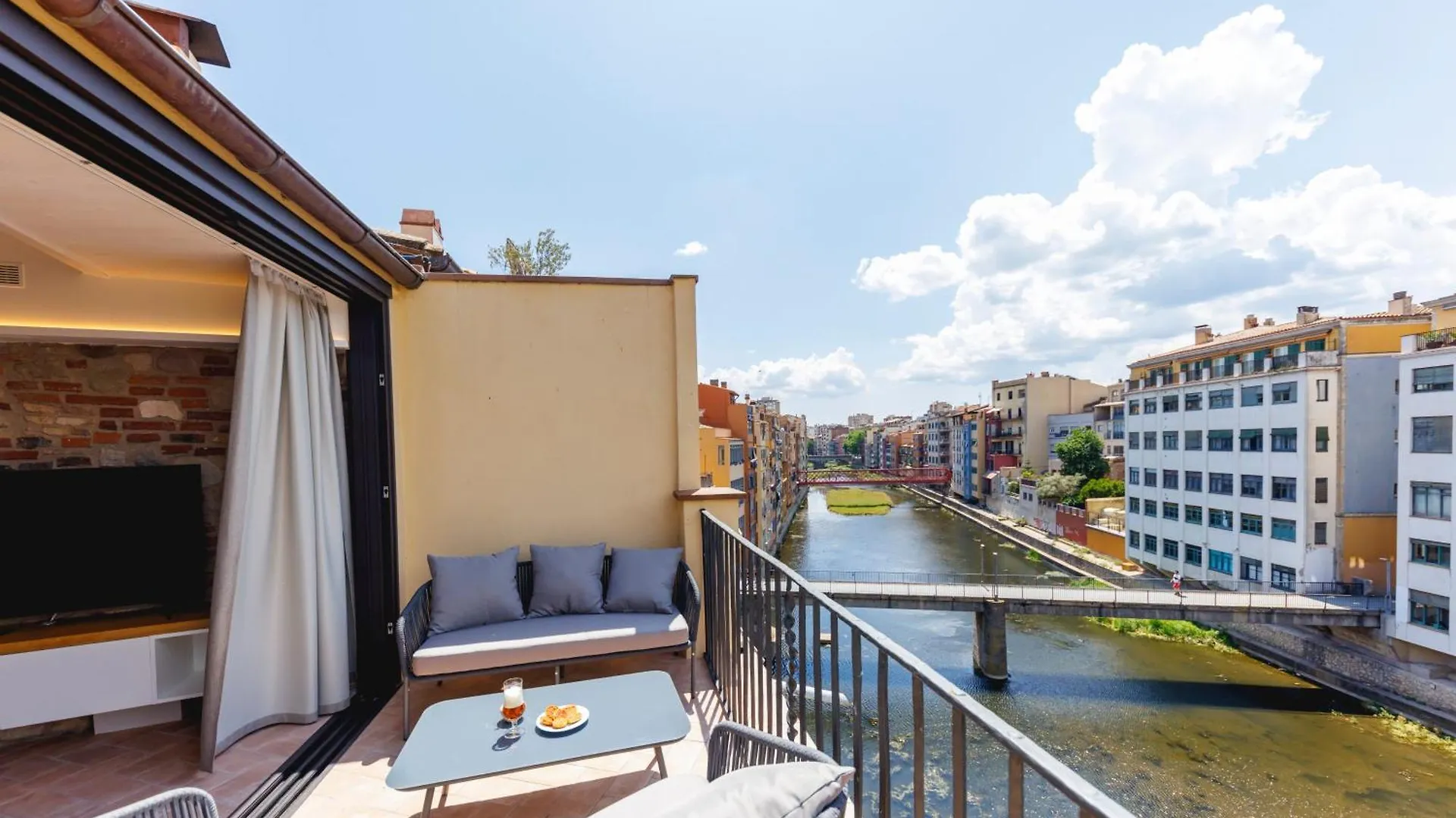 Bravissimo Ballesteries Penthouse, Monthly Apartment Жирона 0*,  Испания
